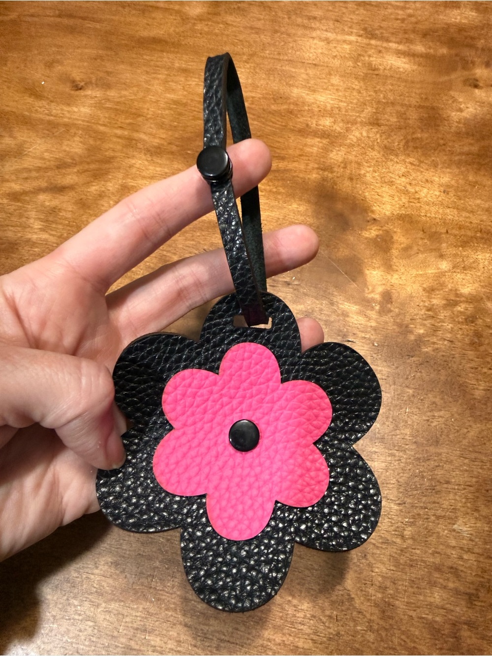 Pink and Black Leather Daisy Flower Bag Tag Charm - Picture 7 of 8